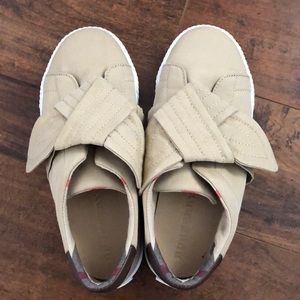 Burberry sneakers